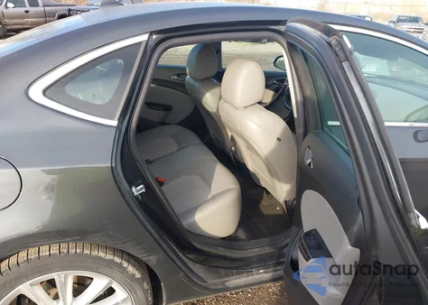 2014 Buick Verano Convenience Group z USA, uszkodzony, nr VIN 1G4PR5SK3E4175371